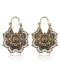 Wjczt 2024 New Vintage Hollow Alloy Flower Earring Accessories